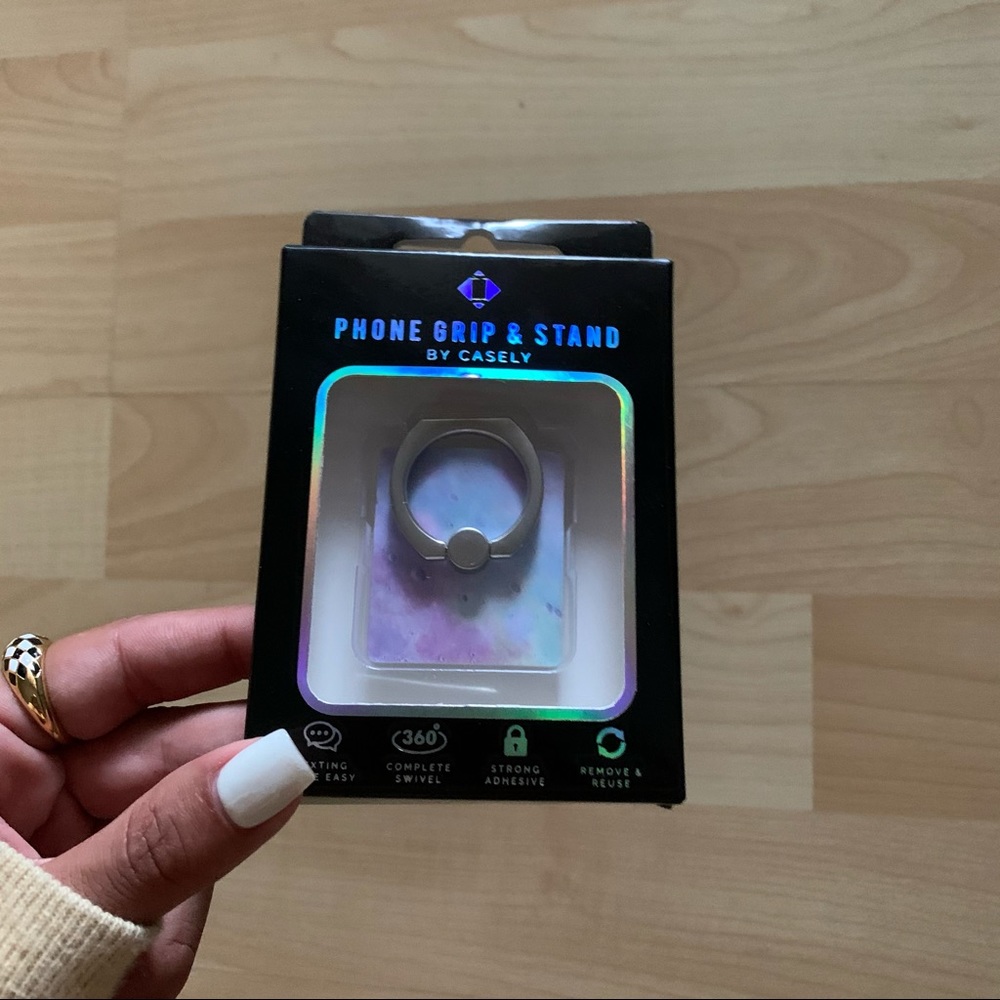 NWT Marble Phone Grip and Stand